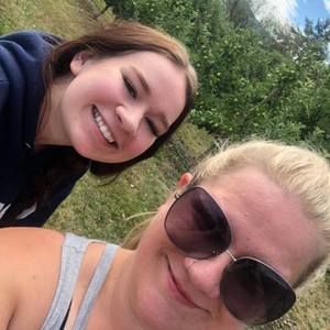 Meet your Posher, Michaela